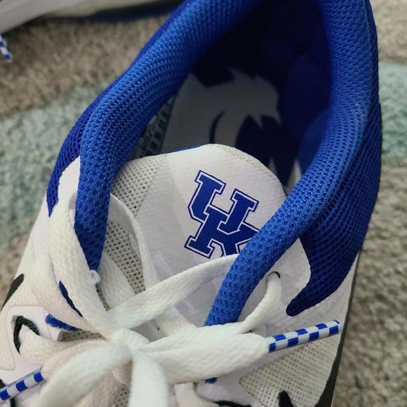Nike ZOOM Shoes Womens 9.5 University of Kentucky WILDCATS Edition sneaker - Picture 4 of 7